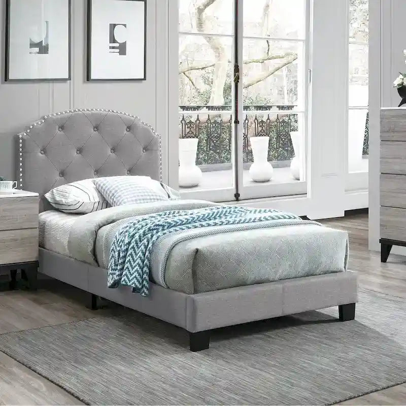 Lit double capitonné à boutons Poundex Platform