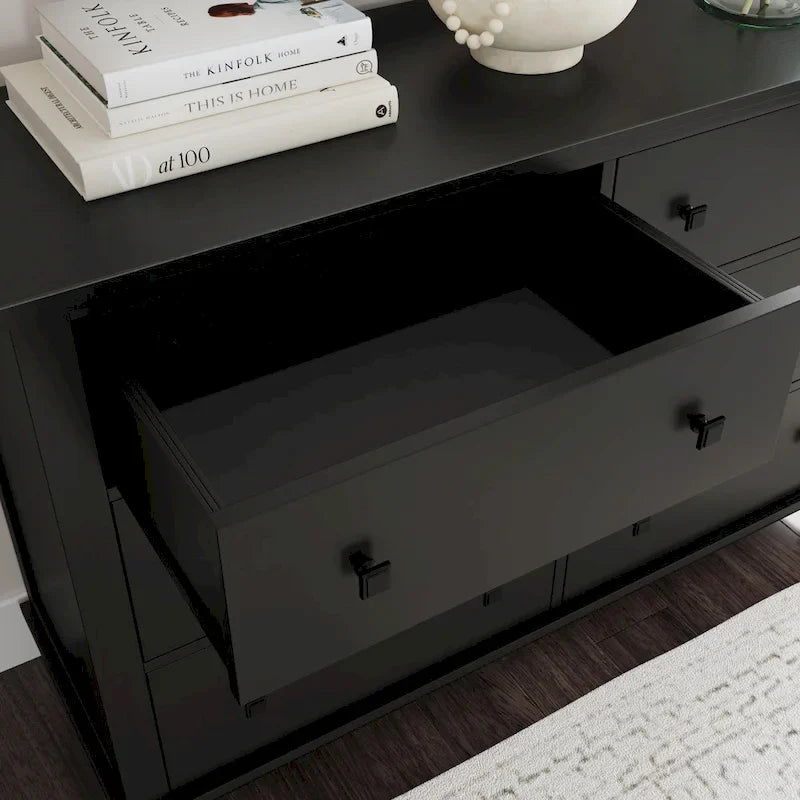 Lit Queen en bois noir Oak Park, table de chevet et commode par Homestyles