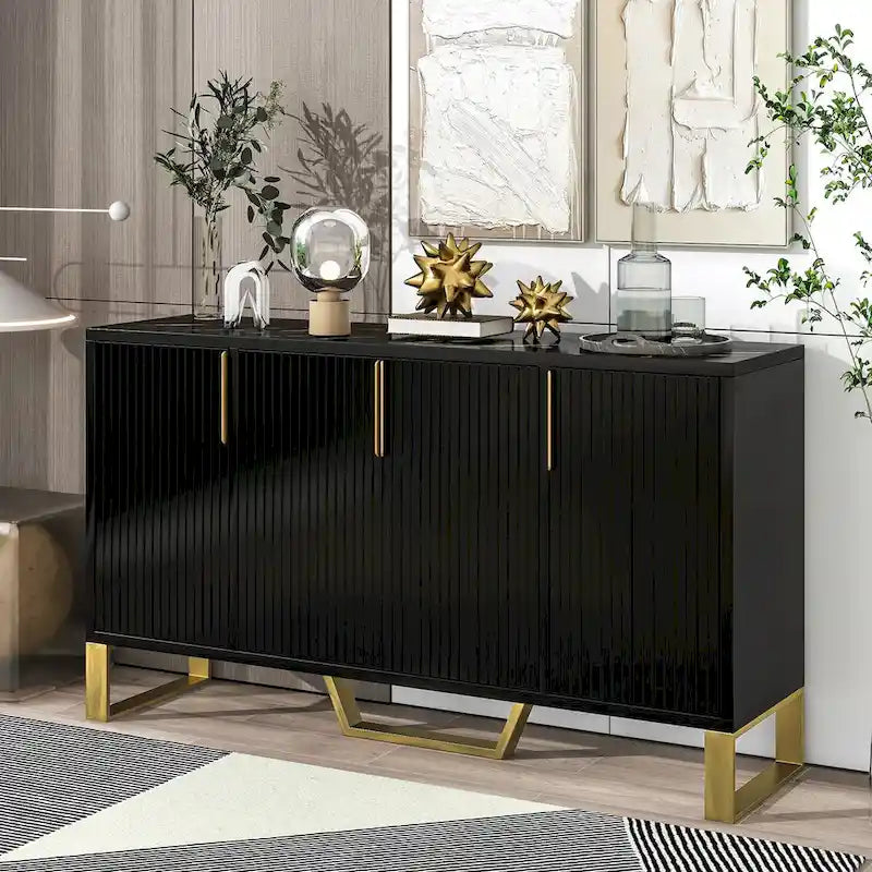 Buffet moderne à quatre portes, poignées et pieds en métal, étagères réglables - Meuble de cuisine