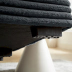 Canapé-lit double moderne, confortable et moelleux, revêtu de velours côtelé doux et moelleux.