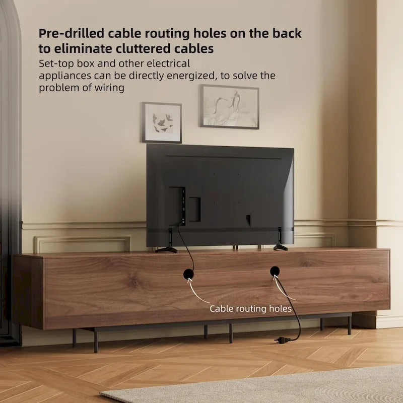 Meuble TV élégant de style moderne du milieu du siècle, pouvant accueillir des téléviseurs jusqu'à 80 pouces. Nombreux rangements pour appareils multimédias, gestion des câbles. Montage facile.